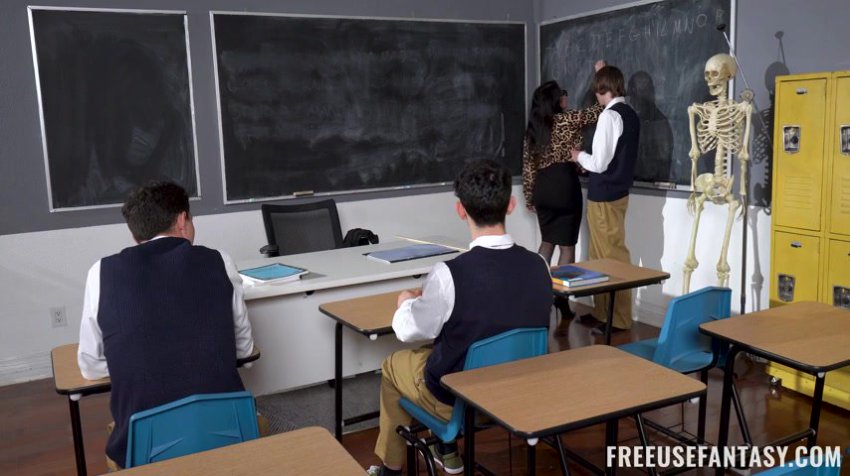 freeusefantasy.23.04.15.valentina.nappi.the.italian.teacher.mp4.mp4 - Terabox Viral Link