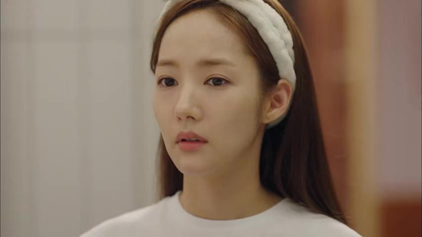 What_s_Wrong_with_Secretary_Kim_[Hindi]_480P_S01_EP06.mp4 - Video Link