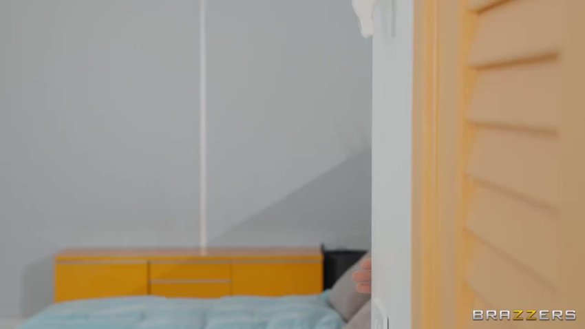 brazzersexxtra.23.01.12.skylar.snow.horny.milf.in.a.tub.4k-1673488497.mp4 - TeraBox Video