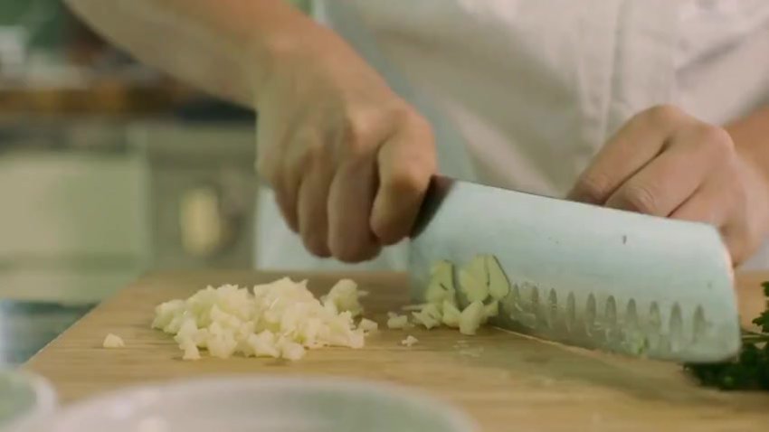 Amuse Bouche (2024) 480p [www.uiiumovie.fun].mp4 - Video Link