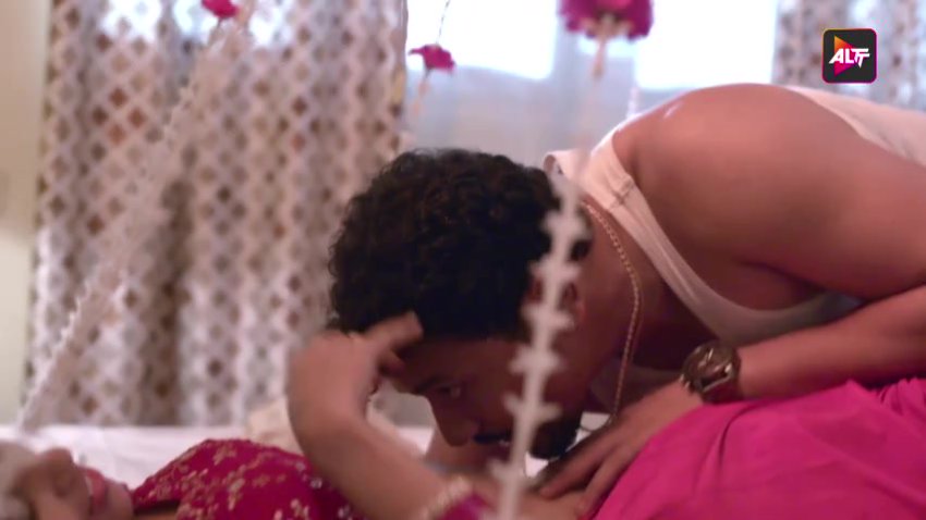 Raseeli-Bhabhi-S01E02-Altbalaji-2025.mp4 - Video Link