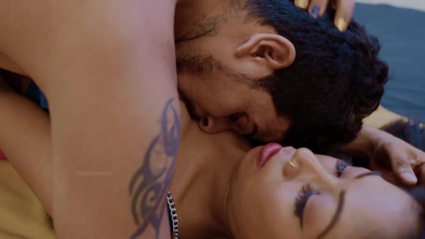 @tamil_adult_hub - Loud.Mouining.Gargi.mp4 - Video Link