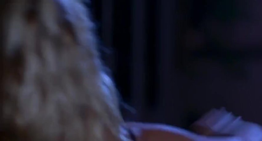 Barb_Wire_(1996)_480p_[www.uiiumovies.com].mp4 - TeraBox Video